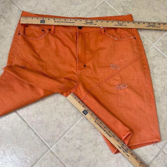 AKOO Shorts Mens Size 42 Orange Standard Fit distressed 11.5” inseam - Picture 8 of 12